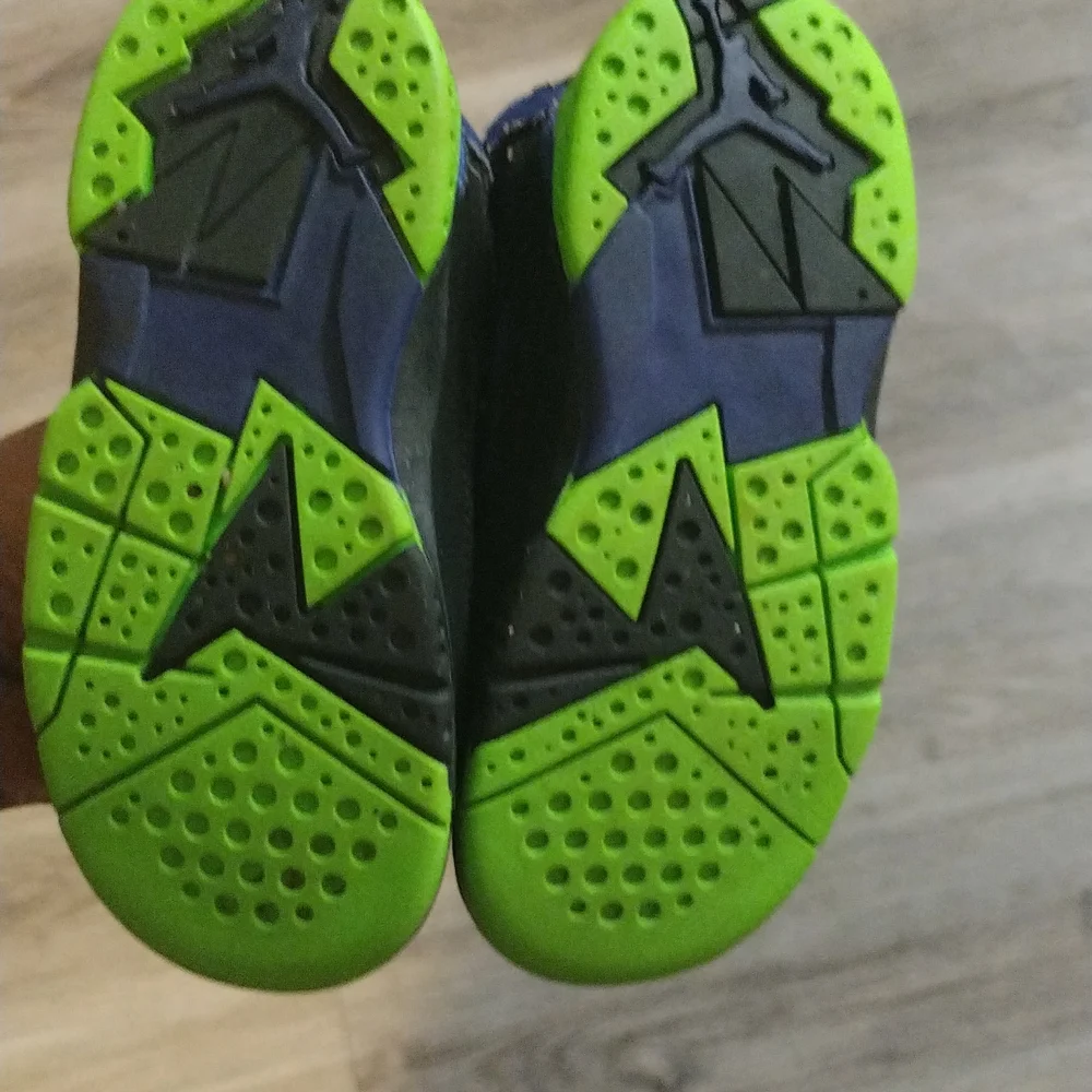 Nike Jordan True Flight Electric Green/ Black/Concord Size 10C - Picture 4 of 4